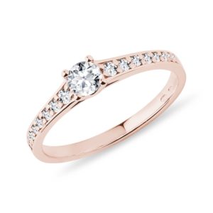 Briliantový prsten v růžovém 14k zlatě KLENOTA