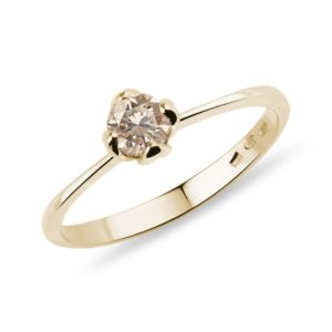 Zlatý prsten s diamantem champagne KLENOTA