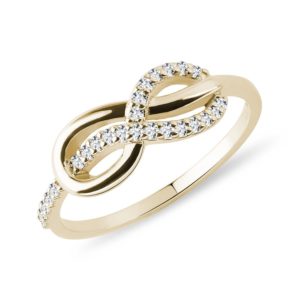 Zlatý prsten Nekonečno s diamanty KLENOTA