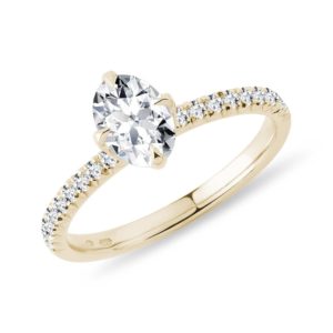 Zásnubní prsten s oválným diamantem ve žlutém zlatě KLENOTA