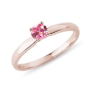 Prsten z růžového zlata s růžovým safírem KLENOTA