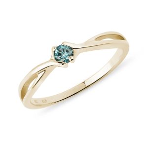 Zlatý prsten s modrým diamantem KLENOTA