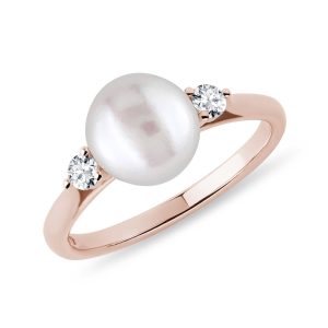 Prsten s perlou a brilianty v růžovém zlatě KLENOTA