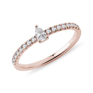 Prsten s diamantem kapka a brilianty v růžovém zlatě KLENOTA