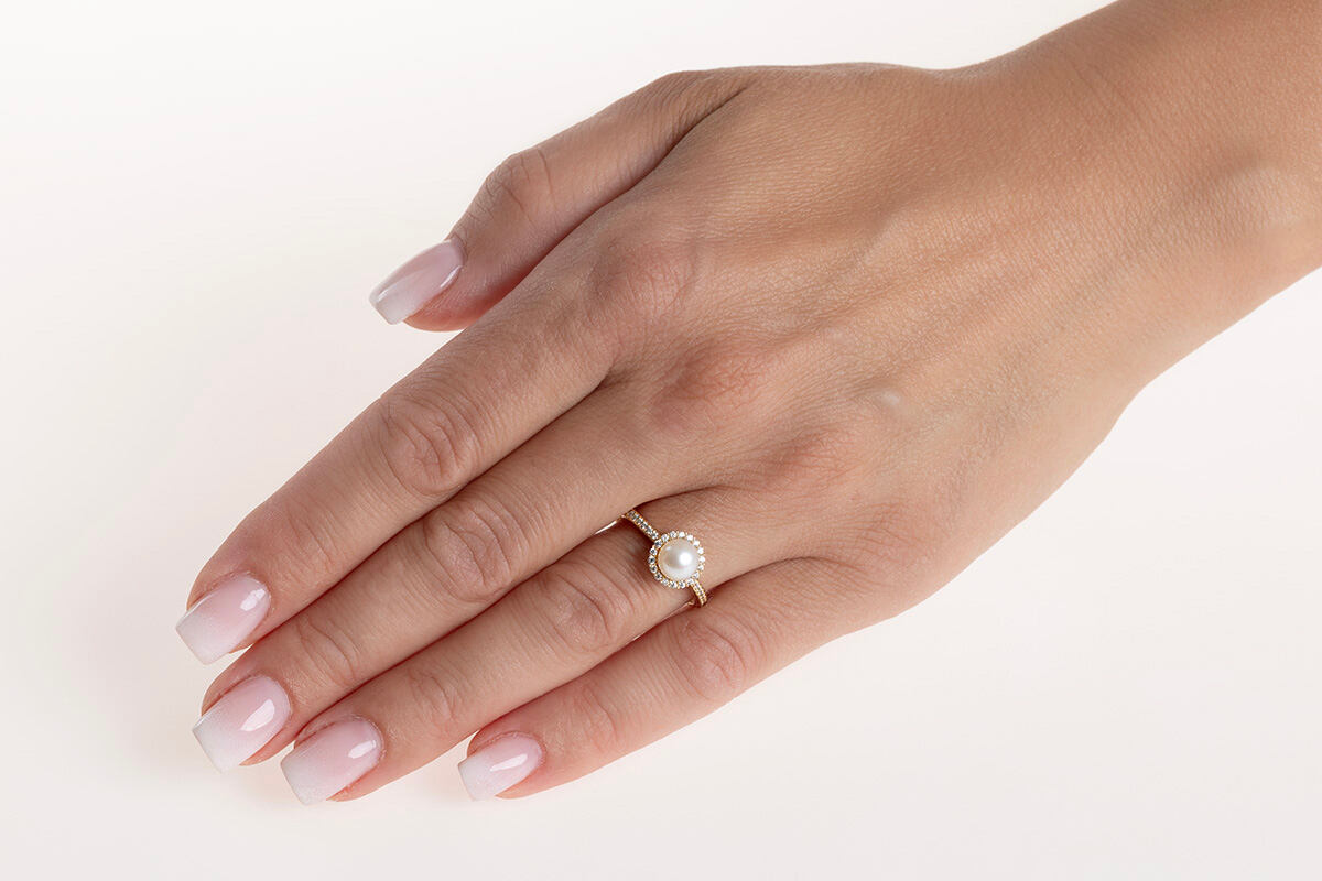 Zlatý prsten Kehlani ze žlutého zlata s přírodní bílou perlou a Brilliance Zirconia FNNNR249RGYEPW - Obrázek 2