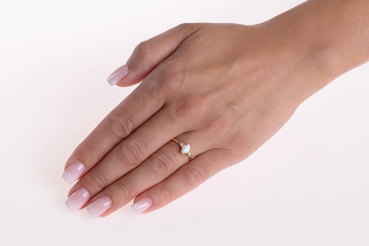 Zlatý prsten Venus ze žlutého zlata se syntetickým opálem a Brilliance Zirconia FNNNP232RGYOW - Obrázek 2