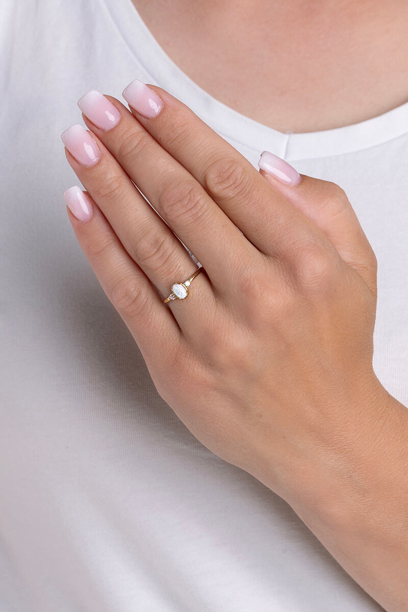 Zlatý prsten Venus ze žlutého zlata se syntetickým opálem a Brilliance Zirconia FNNNP232RGYOW - Obrázek 3