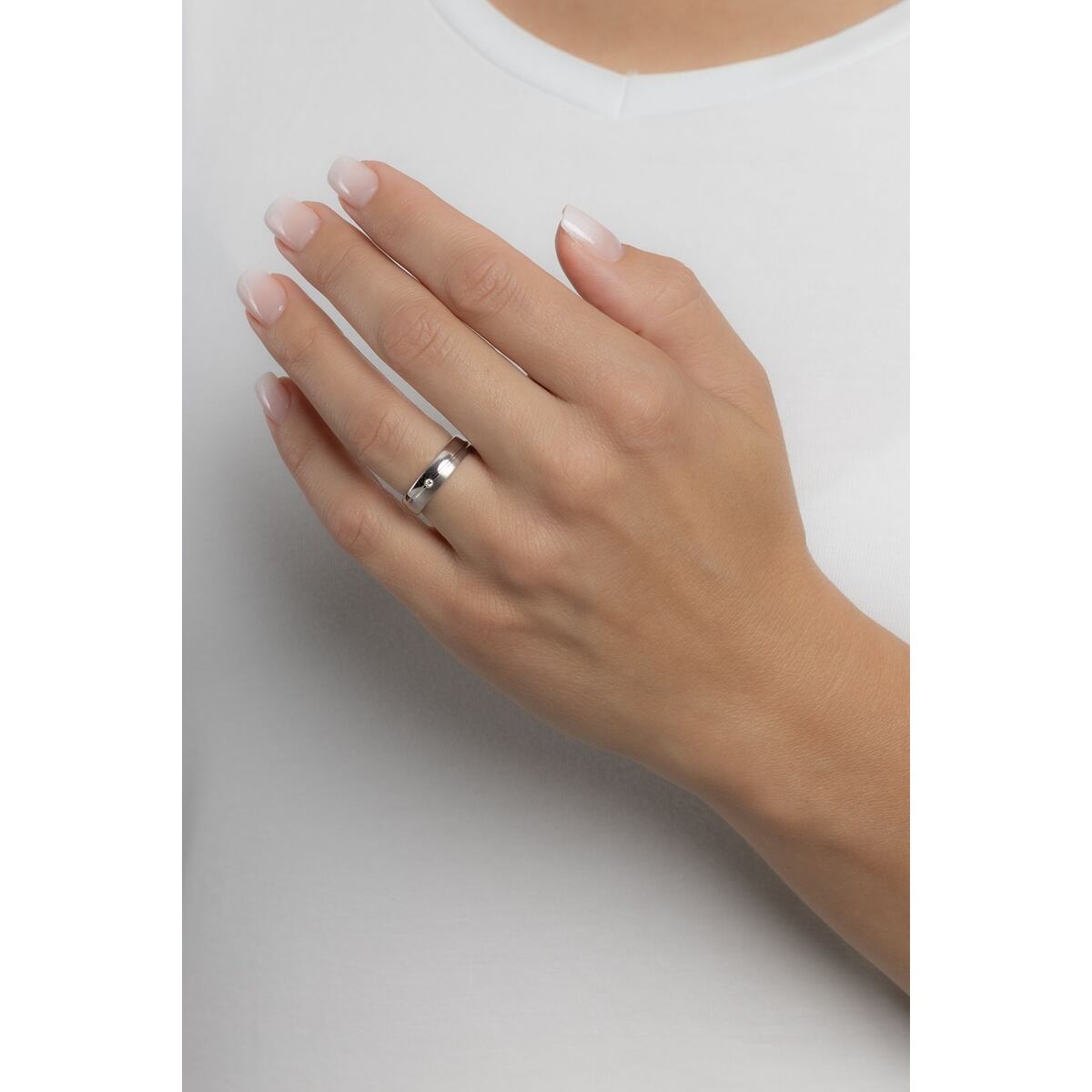 Snubní stříbrný prsten GLAMIS s diamantem 0,03 ct QRZLP012WD - Obrázek 3